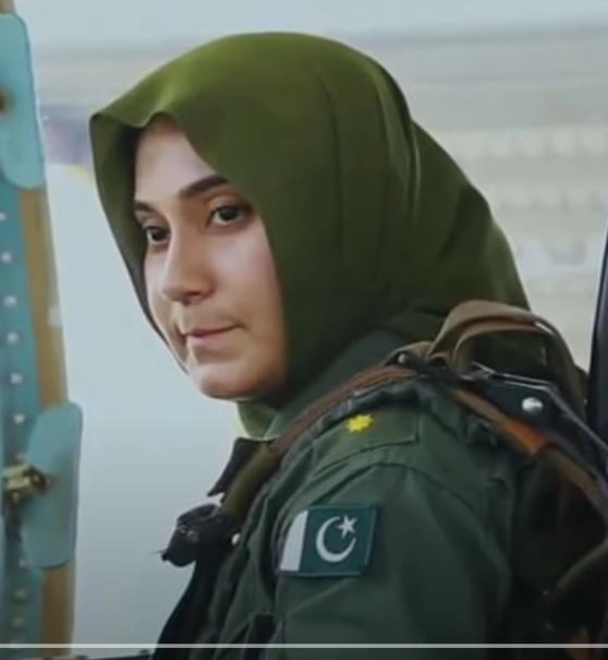 Ek Thi Marium Telefilm dedicated to Marium Mukhtiar(Shaheed) after saving Mianwalians, plane hits the ground near Kundian in Mianwali